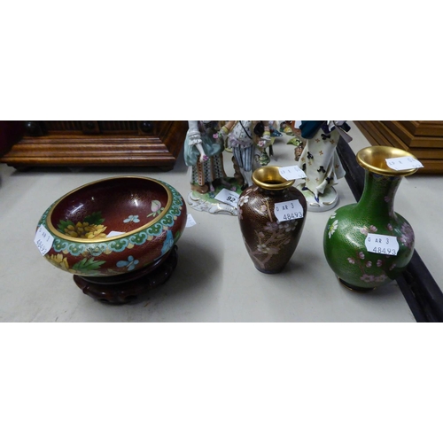 111 - THREE SMALL PIECES OF PRE AND POST WAR CHINESE CLOISONNE, VIZ 2 VASES AND A BOWL ON STAND