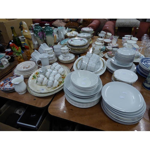 55 - THOMAS, GERMAN WHITE CHINA DINNER WARES, A PLANT CHINA COFFEE SET (15 PIECES) AND MISC DOMESTIC CHIN... 