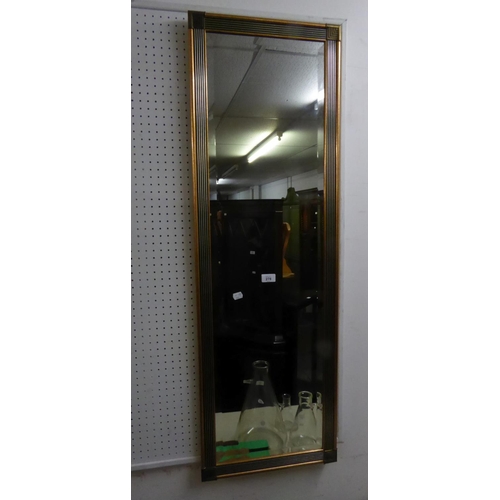 278 - A ROBING MIRROR WITH BEVELLED EDGE, IN REEDED GREY AND GILT FRAME