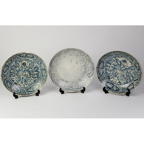 124 - THREE AGED CHINESE BINH THUAN SHIPWRECK SHALLOW BLUE AND WHITE DISHES, each labelled and numbered 35... 