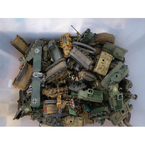A LARGE SELECTION OF PLASTIC TOY TANKS AND MILITARY VEHICLES AND SOLDIERS