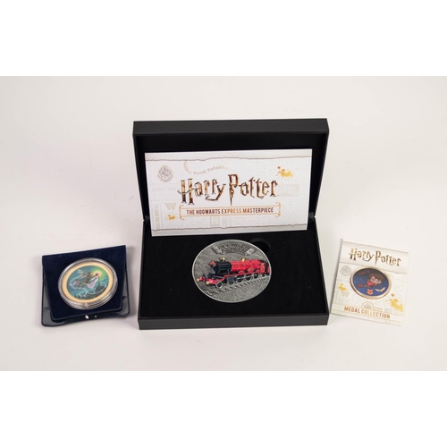 77 - WIZARDING WORLD HARRY POTTER SILVER PLATED AND COLOUR PICTORIAL LARGE COMMEMORATIVE MEDALLION  'Hogw... 