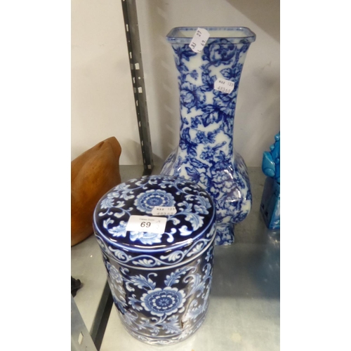 69 - LOSOL WARE SQUARE SECTION BLUE AND WHITE VASE, 13” (33cm) HIGH AND ‘THE PIER’ BLUE AND WHITE CHINA C... 