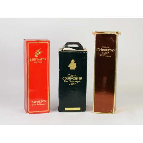 131 - 1 LITRE BOTTLE OF COURVOISIER VSOP NAPOLEON FINE CHAMPAGNE COGNAC, in original black and gilt printe... 