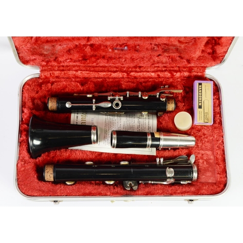 341 - POST-WAR CASED BOOSEY & HAWKES CLARINET