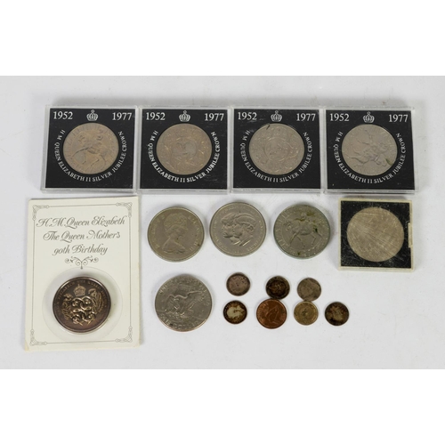 17 - FOUR QUEEN ELIZABETH II 1977 SILVER JUBILEE COINS, encapsulated in hard plastic; FIVE OTHER GB CROWN... 