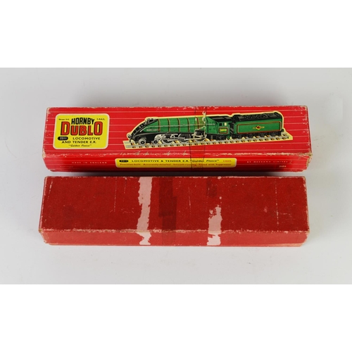 174 - HORNBY DUBLO BOXED DIE CAST TWO RAIL 4-6-2 LOCOMOTIVE AND TENDER 'GOLDEN FLEECE' 60030, model No. 22... 