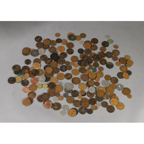 11 - SELECTION OF VICTORIAN AND LATER PRE-DECIMAL COPPER AND SILVER COINAGE, to include 6 George V silver... 