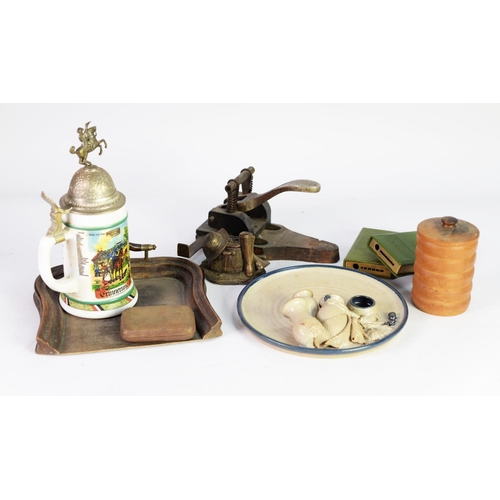 248 - MIXED LOT OF COLLECTABLES, to include: POWELL & HANMER ‘NEW SULTAN’ BICYCLE LAMP, glass cracked,... 