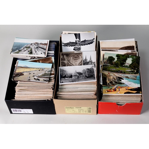 117 - LARGE SELECTION OF EARLY 20th CENTURY TO CIRCA 1960s POSTCARDS SORTED INTO THREE SHOEBOXES, includin... 