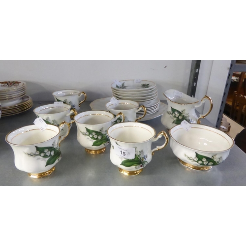 15 - LUBERN ENGLISH BONE CHINA TEA SERVICE FOR SIX PERSONS, 21 PIECES WITH PRINTED FLORAL SPRAYS AND 22ct... 