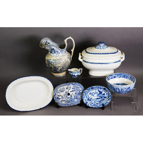 268 - FOUR PIECES OF NINETEENTH CENTURY AND LATER BLUE AND WHITE WEDGWOOD POTTERY, comprising: FEATHER EDG... 