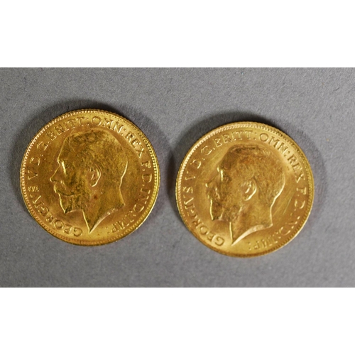 48 - TWO GEORGE V GOLD HALF SOVEREIGNS 1913 and 1914 (both EF) (2)