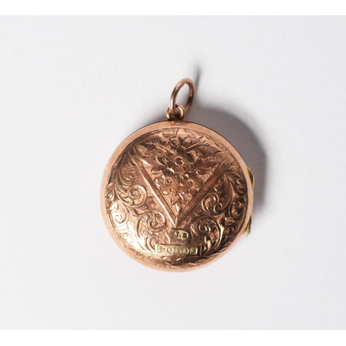 123 - 9ct GOLD FLORAL ENGRAVED CIRCULAR PHOTOGRAPH LOCKET PENDANT, Chester 1911, 5gms