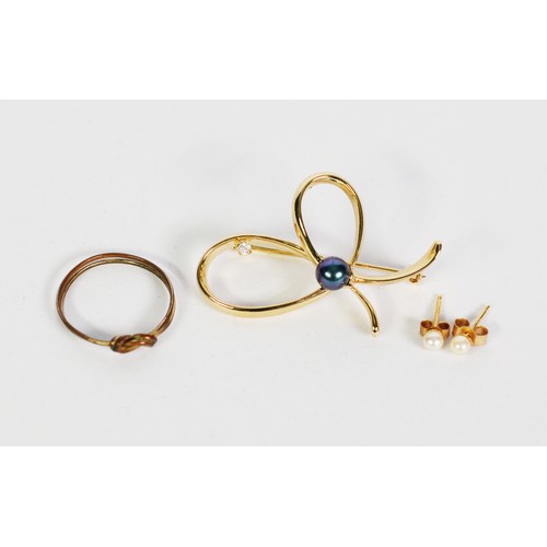 89 - PAIR OF 9ct GOLD AND SINGLE PEARL STUD EARRINGs; gold plated two-strand knot pattern RING and a gold... 