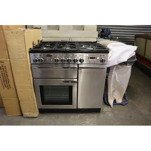 RANGE MASTER PROFESSIONAL GAS AND ELECTRIC COOKER, IN STAINLESS STEEL