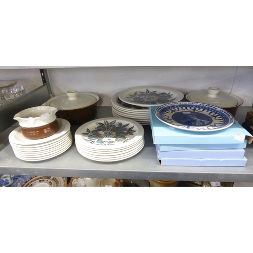 30 - DELIA J & G MEAKIN PART DINNER SERVICE VIZ 8 LARGE PLATES, 7 MEDIUM PLATES, 8 SMALL PLATES, 2 TU... 