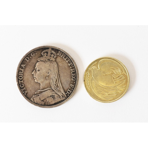 17 - VICTORIAN SILVER CROWN COIN, old head, 1890 (fine) and a 1995 TWO POUND COIN issued to celebrate the... 