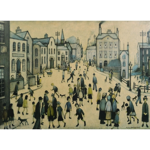 53 - L S LOWRY (1887-1976) UNSIGNED COLOUR PRINT 'Coming Home from the Mill' 22