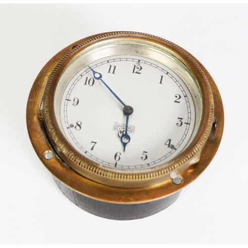 287 - S. SMITH & SONS (MA) LTD., CIRCA 1930s SPRING DRIVEN CAR DASHBOARD CLOCK, with silvered circular... 