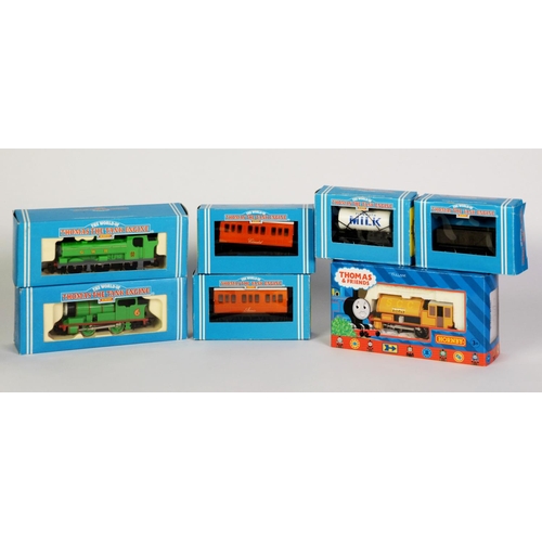 38 - HORNBY OO MINT AND BOXED AS NEW THOMAS AND FRIENDS 0-4-0 LOCOMOTIVE - Ben; two other RELATED BOXED A... 