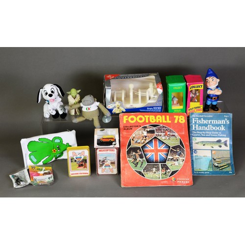 264 - MISCELLANEOUS SELECTION OF MINOR VALUE COLLECTABLES to include boxed Lurpak limited edition Douglas ... 