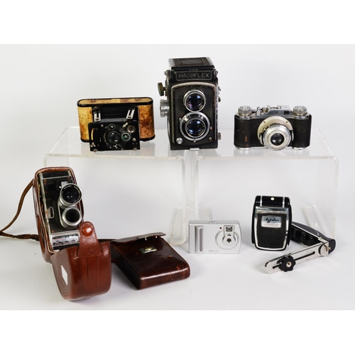 193 - HACOFLEX VINTAGE TWIN LENS REFLEX CAMERA, poorly stored and in need of some restoration, blemishes o... 