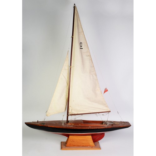 79 - VINTAGE POND YACHT in the form of a scale model of a Dragon Olympic Class racing yacht with painted ... 