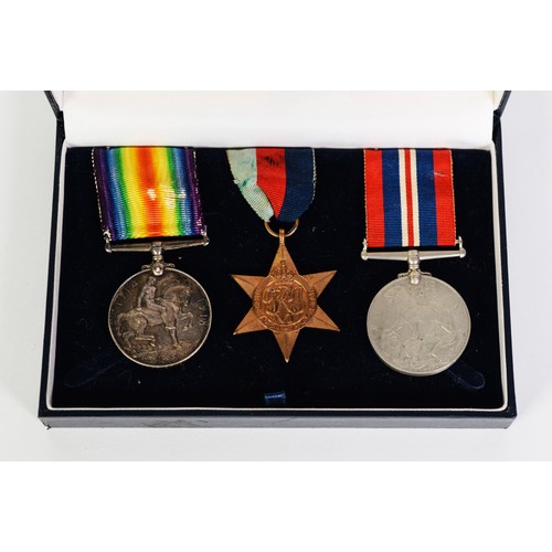 221 - 1914/18 WAR MEDAL WITH RIBBON awarded to 366 DVR A. McLean R.A., together with 1939/45 WAR MEDAL and... 