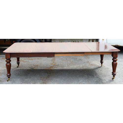 189 - VICTORIAN MAHOGANY PULL-OUT EXTENDING DINING TABLE WITH THREE ADDITIONAL LEAVES, and turned legs wit... 