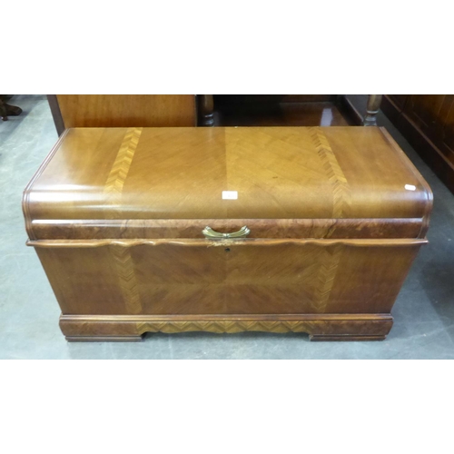 1950'S CEDAR LINED WALNUT BLANKET BOX, WITH BANDED INLAY TO THE FRONT ...
