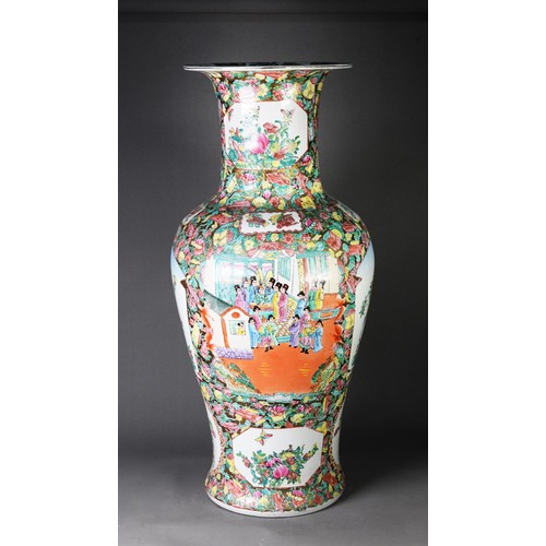 165 - A VERY LARGE CHINESE REPUBLICAN PERIOD PORCELAIN FAMILLE ROSE BALUSTER VASE, the reserves with scene... 