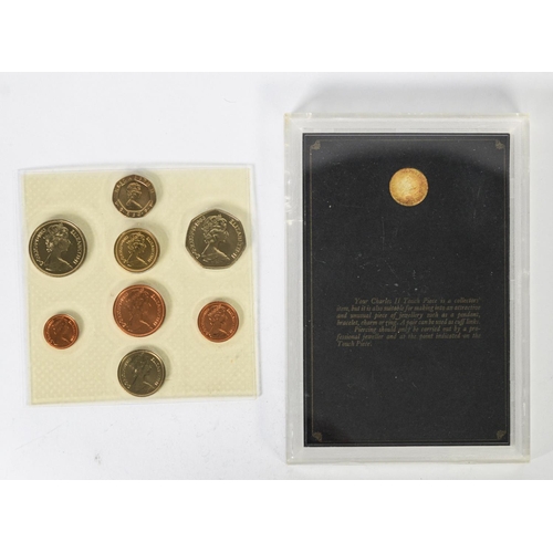 407 - COINS & NOTES: A collection of 20th century coins and notes to include: Jo Page £1 note, UK unci... 