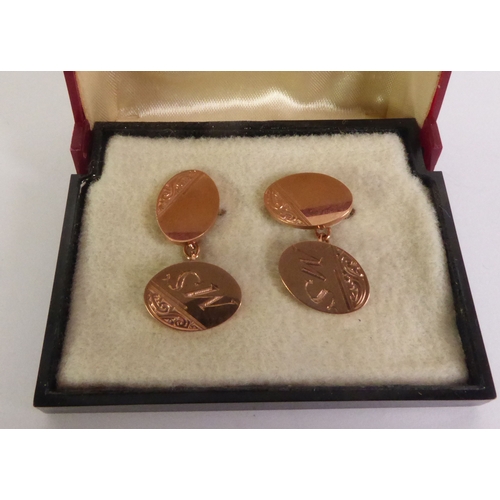 86 - PAIR OF 9ct GOLD DOUBLE OVAL CUFF LINKS, engraved and initialled 'MS', Birmingham 1963, in case, 10.... 