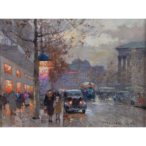 82 - EDOUARD CORTES (1882-1969) OIL PAINTING ON CANVAS Street scene in Paris with vehicles and pedestrian... 