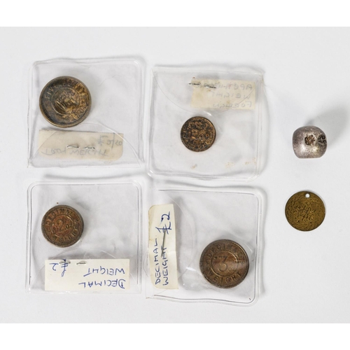 341 - COINS & TOKENS: Small group of brass coin weights including a 5 pennyweights, 2 oz and 3 oz 'Dec... 