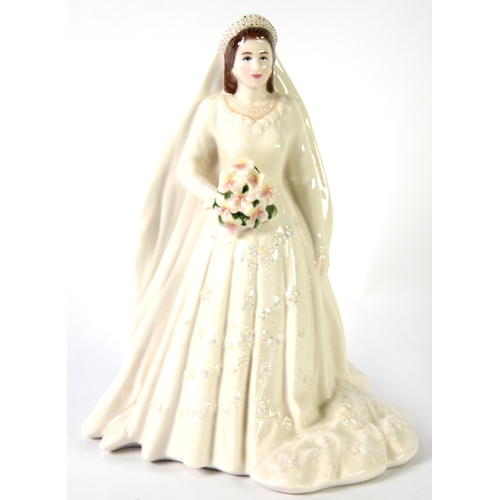 87 - ROYAL WORCESTER PORCELAIN FIGURE 'QUEEN ELIZABETH II' to commemorate her Diamond Wedding Anniversary... 