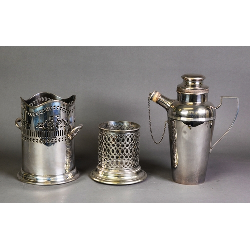 537 - 1 ½ PINT ELECTROPLATED COCKTAIL SHAKER BY JAMES DIXON & SONS, with angular scroll handle and cor... 