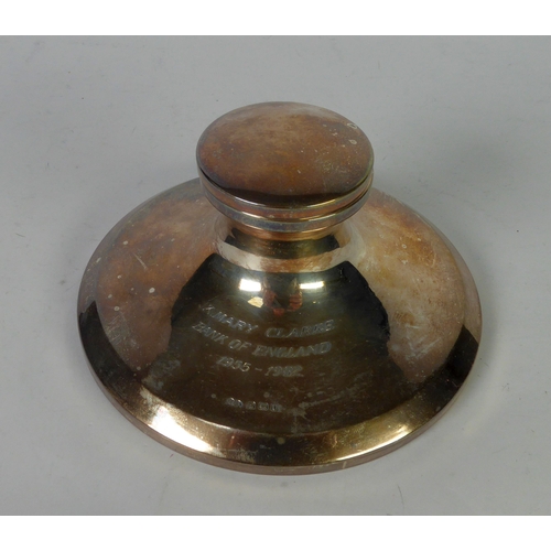 458 - GEORGE V WEIGHTED SILVER PRESENTATION LARGE CAPSTAN INKWELL, of typical form with glass liner and th... 