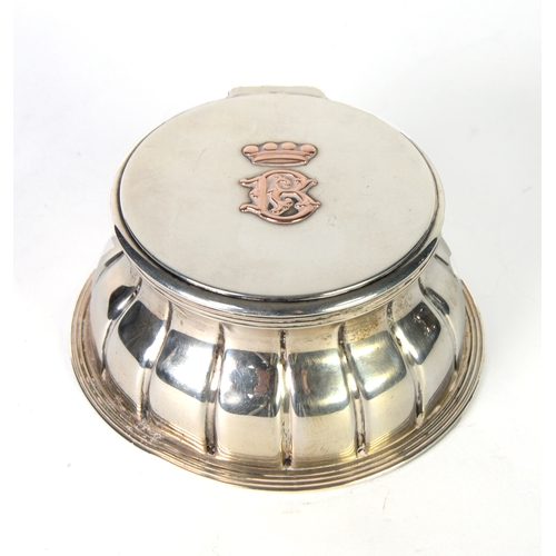 496 - IMPRESSIVE VICTORIAN GLASS LINED SILVER INKWELL BY JOHN GRINSELL & SONS, of circular, lobated fo... 