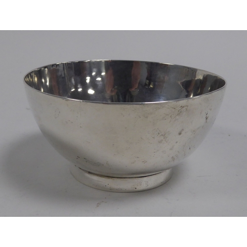 495 - VICTORIAN PLAIN SILVER SUGAR BOWL BY EDWARD PAIRPOINT, of footed form, 1 ¾” (4.4cm) high, 3 ½” (8.9c... 