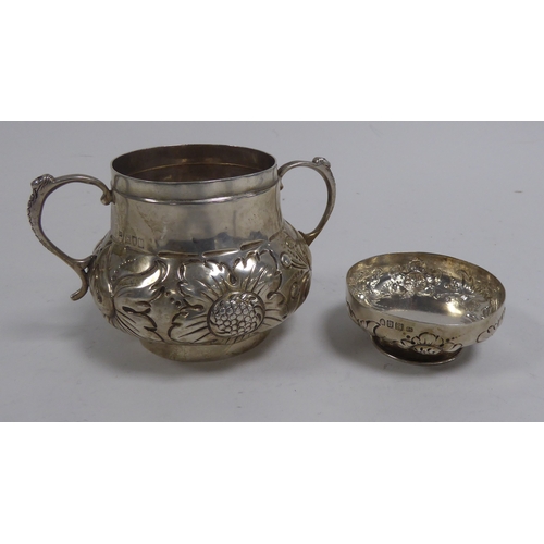 511 - GEORGE V SILVER PORRINGER, IN CHARLES II 17th CENTURY STYLE, with two caryatid handles and cover tha... 