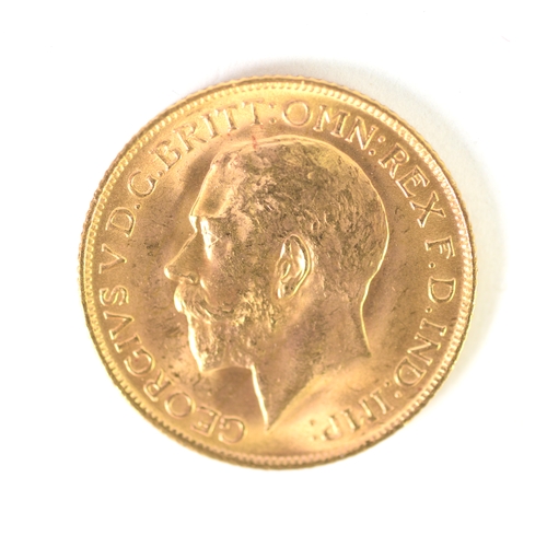 54 - GEORGE V (1911) GOLD SOVEREIGN (EF)