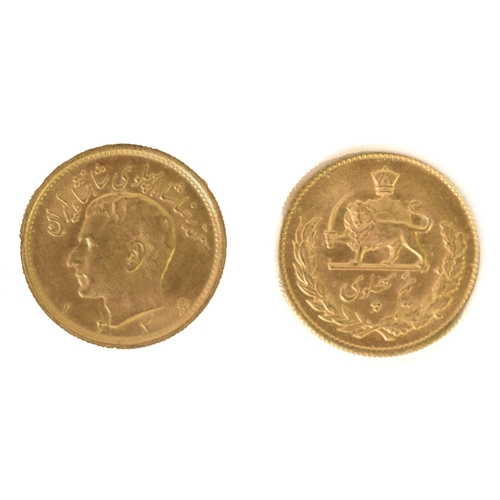 34 - PERSIAN GOLD HALF PAHLAVI COIN, with Shah's head and lion, circa 1960/1970s, 4gms