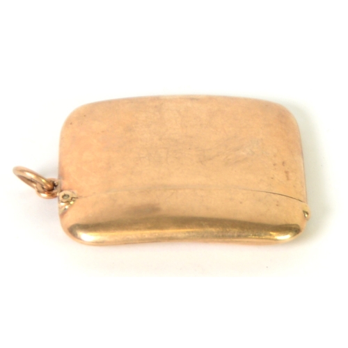 125 - 9ct GOLD VESTA CASE, plain rectangular and curved, with ring hanger to the side, Birmingham 1911, 19... 