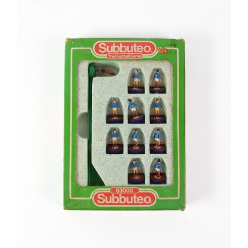 255 - TWO VINTAGE SUBBUTEO TEAMS, Luton 682, Portsmouth box 485