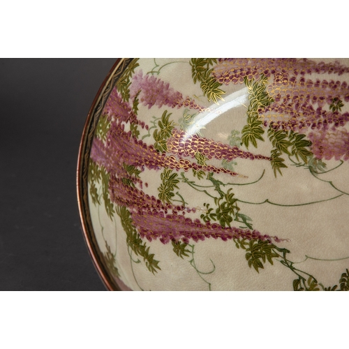 164 - EARLY TWENTIETH CENTURY JAPANESE AWATA FAYENCE BOWL, the interior and exterior enamelled and gilt wi... 