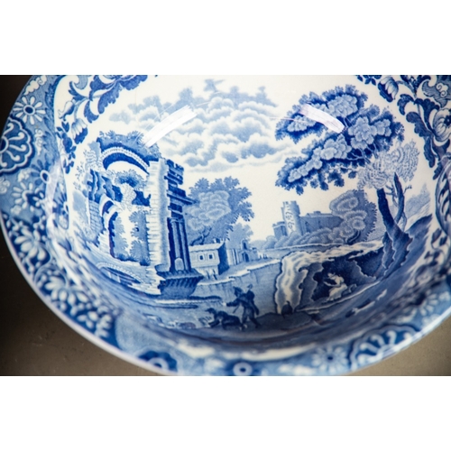 117 - SEVEN PIECES OF SPODE ITALIAN PATTERN BLUE AND WHITE POTTERY DINNER WARES, comprising: SERVING DISH,... 