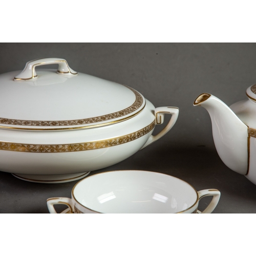 109 - SIXTY FIVE PIECE ROYAL WORCESTER ‘GOLDEN ANNIVERSARY’ CHINA PART DINNER AND TEA SERVICE, comprising:... 