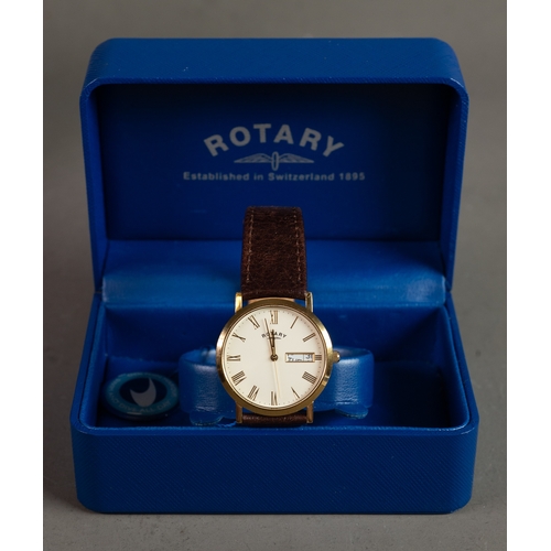 10 - GENT'S ROTARY QUARTZ GOLD-PLATED WRIST WATCH with white roman dial with day, date aperture; leather ... 